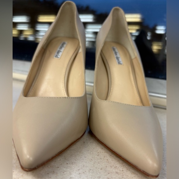 Charles David Caleesi Nude Natural Leather Stiletto Heels w Classic Pointed Toe - Picture 5 of 8